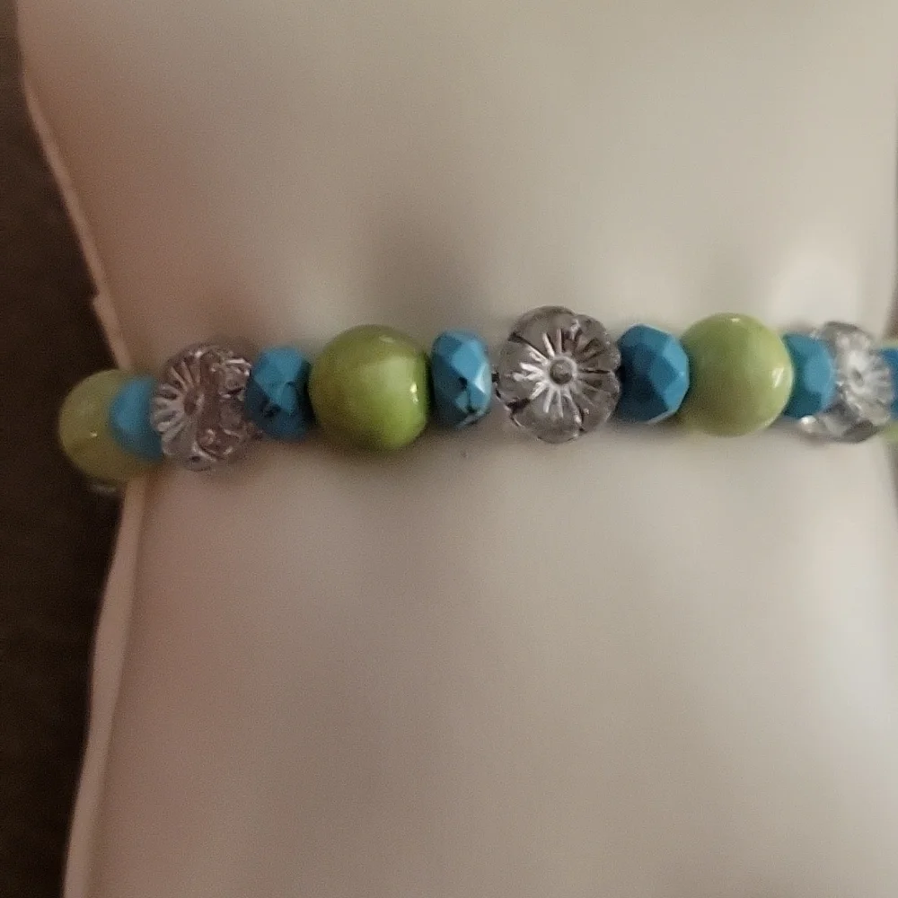 HANDMADE Mint Jade Turquoise Czech Glass Floral Beaded Toggle Bracelet